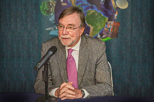 The jury, headed by former President of Uruguay, Julio Maria Sanguinetti, is formed up entirely by people who have made valuable contributions to the reduction of poverty and inequality in Latin America.