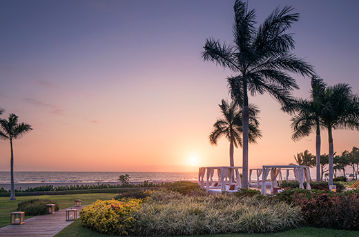 resort at Nuevo Vallarta. Bachelors and Bachelorettes will enjoy Vidanta Nuevo Vallarta’s beautiful beaches and pools, high-end restaurants